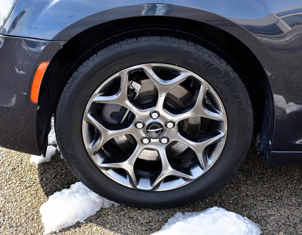 2018 Chrysler 300 S AWD