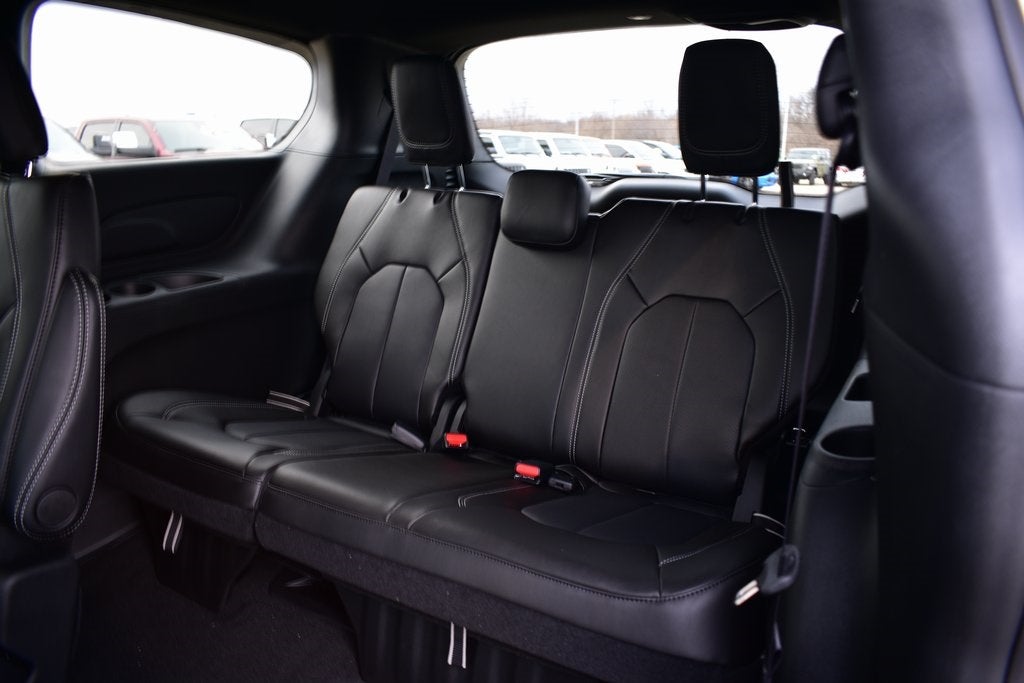 2026 Chrysler Pacifica Select S