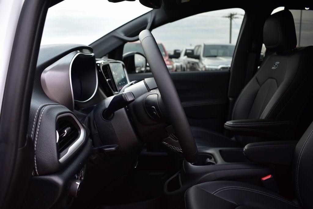 2026 Chrysler Pacifica Select S