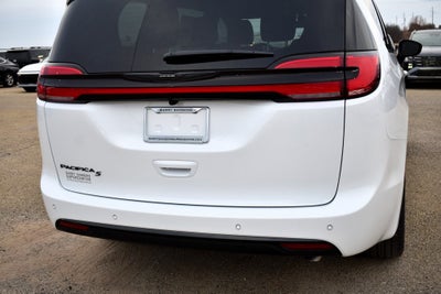 2026 Chrysler Pacifica Select S