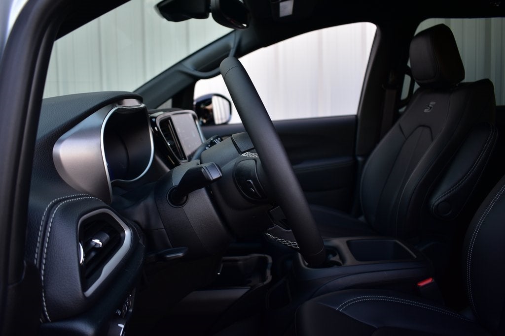 2026 Chrysler Pacifica Select S