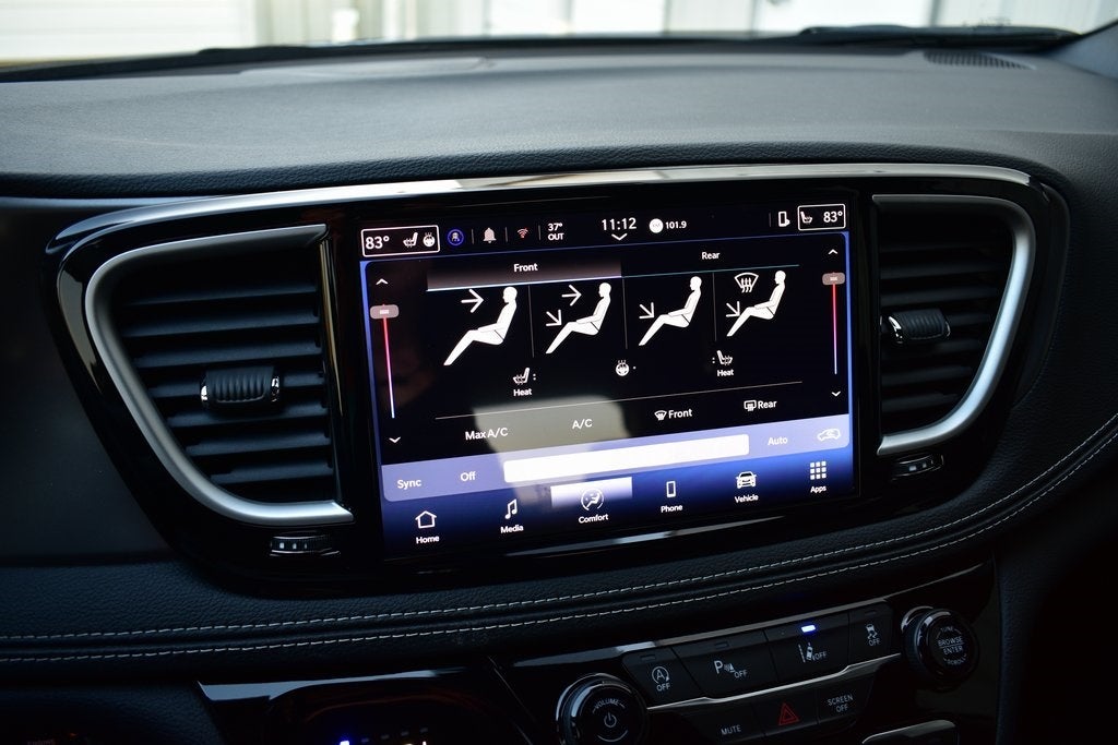 2026 Chrysler Pacifica Select S