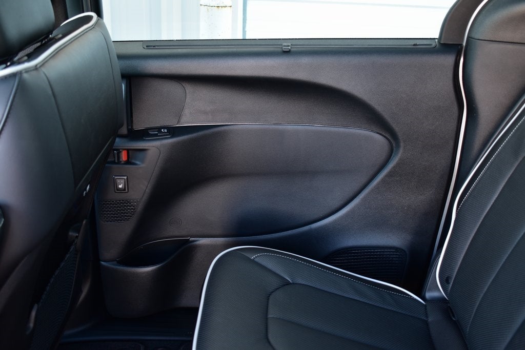 2026 Chrysler Pacifica Limited S