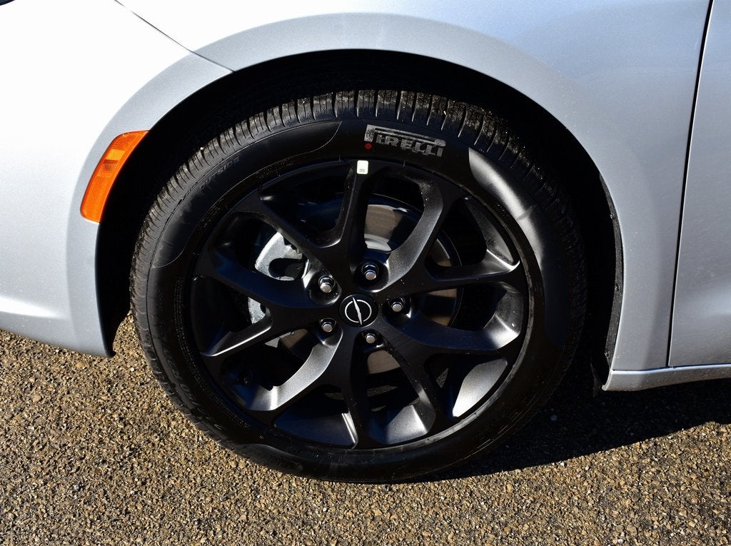 2026 Chrysler Pacifica Limited S