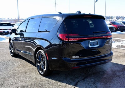2026 Chrysler Pacifica Limited S