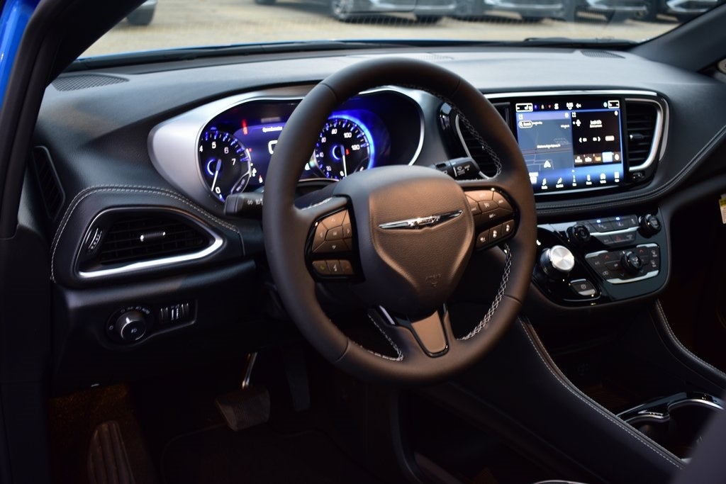 2026 Chrysler Pacifica Limited S