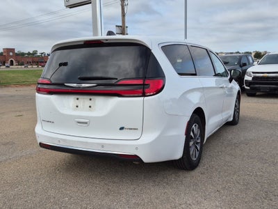 2024 Chrysler Pacifica Hybrid Select