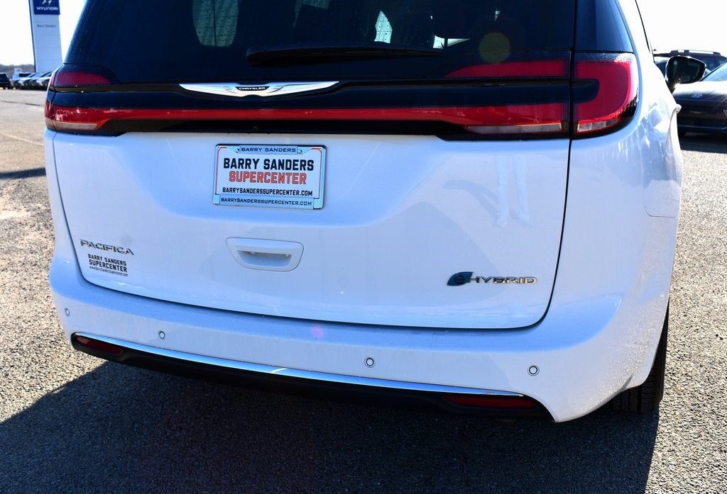 2024 Chrysler Pacifica Hybrid Select