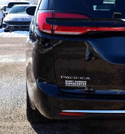 2026 Chrysler Pacifica Pinnacle AWD