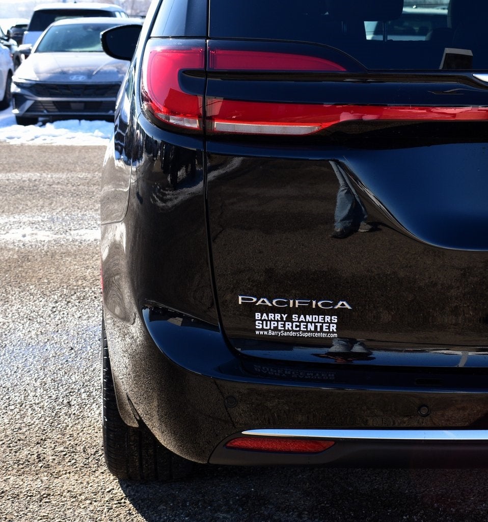 2026 Chrysler Pacifica Pinnacle AWD