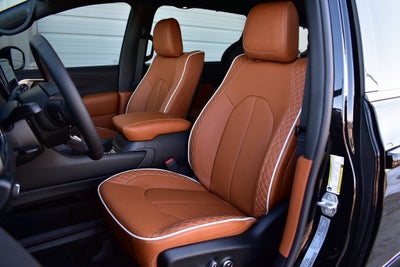 2026 Chrysler Pacifica Pinnacle AWD