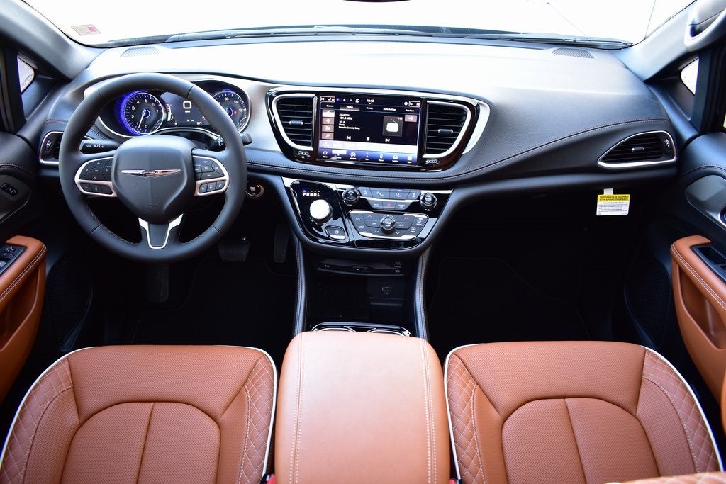 2026 Chrysler Pacifica Pinnacle AWD