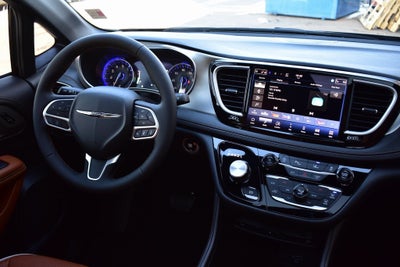 2026 Chrysler Pacifica Pinnacle AWD