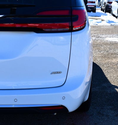 2026 Chrysler Pacifica Pinnacle AWD