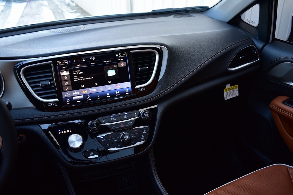 2026 Chrysler Pacifica Pinnacle AWD