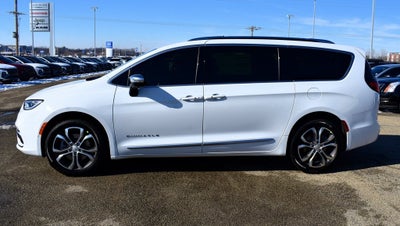 2026 Chrysler Pacifica Pinnacle AWD