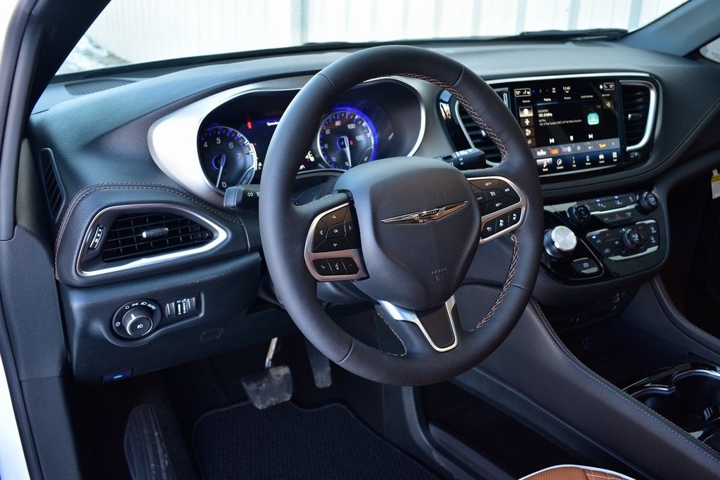 2026 Chrysler Pacifica Pinnacle AWD