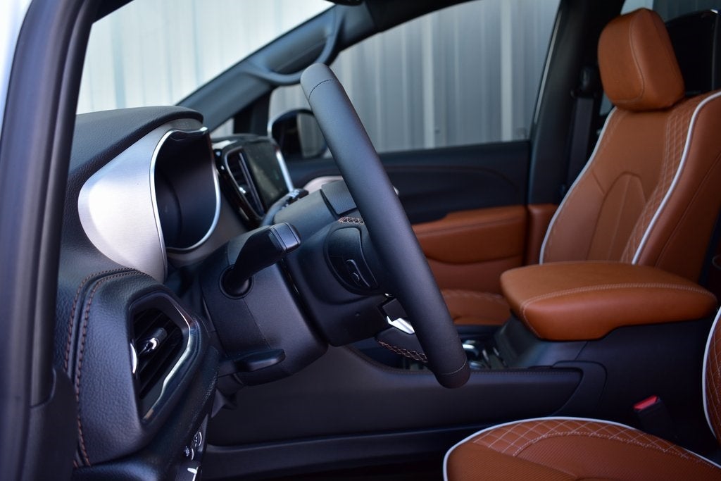 2026 Chrysler Pacifica Pinnacle AWD