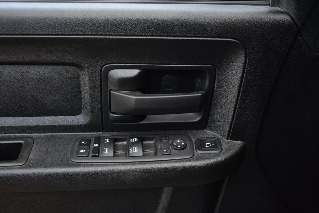 2023 RAM 3500 Tradesman Crew Cab 4x4 SRW