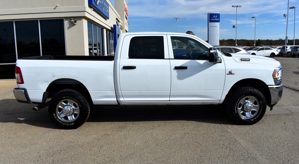 2023 RAM 3500 Tradesman Crew Cab 4x4 SRW