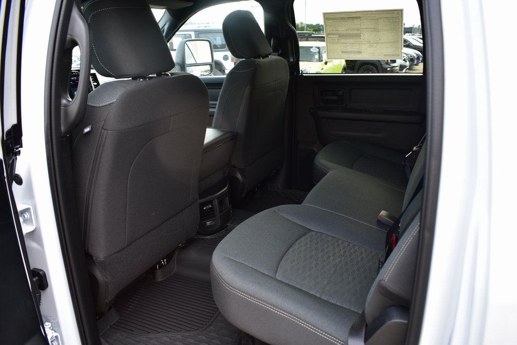 2025 RAM 2500 Tradesman Crew Cab 4x4 6'4" Box