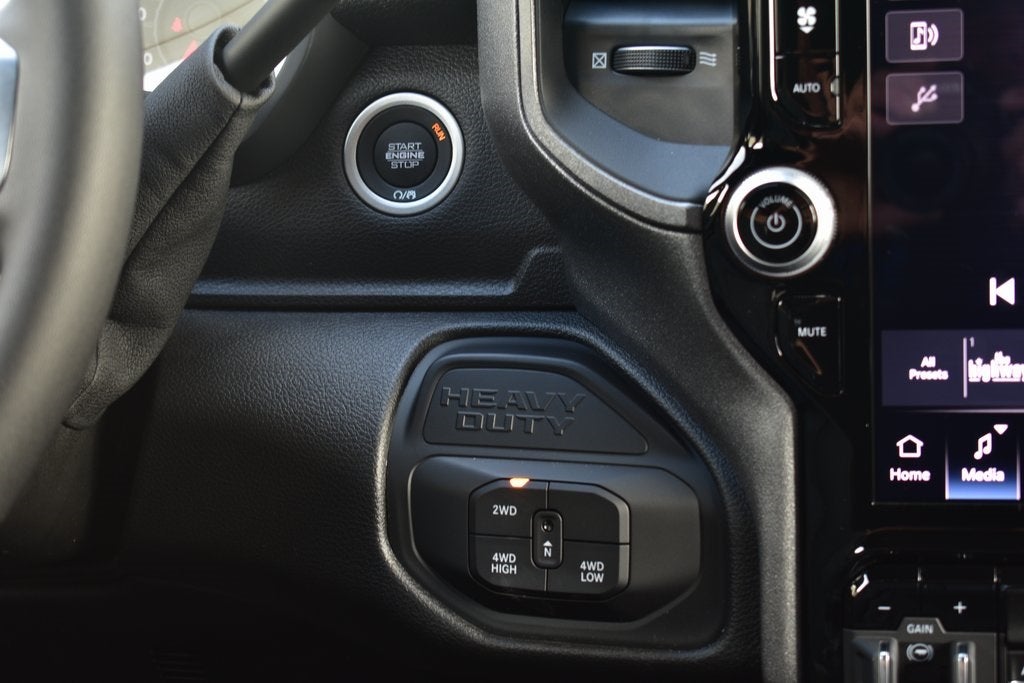 2025 RAM 2500 Tradesman Crew Cab 4x4 6'4" Box