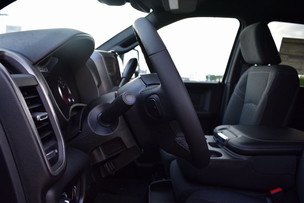 2025 RAM 2500 Tradesman Crew Cab 4x4 6'4" Box