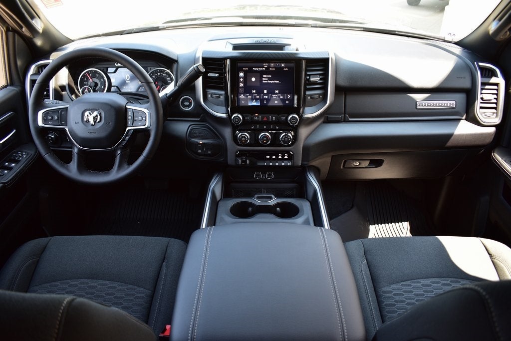 2025 RAM 2500 Big Horn Crew Cab 4x4 6'4" Box