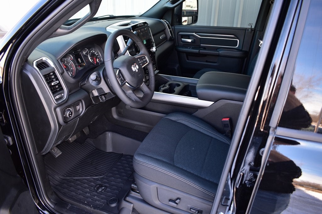 2026 RAM 2500 Big Horn Crew Cab 4x4 Night Edition