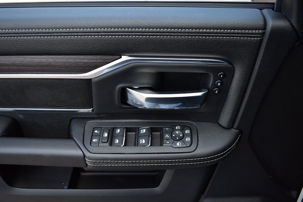 2026 RAM 2500 Laramie Night Crew Cab 4x4 6'4" Box