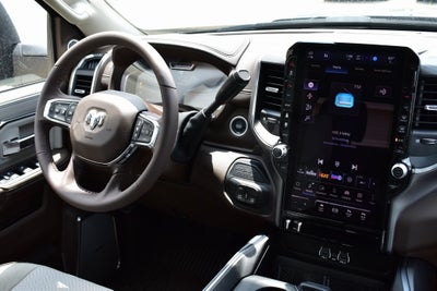 2025 RAM 2500 Laramie Crew Cab 4x4 8' Long Box