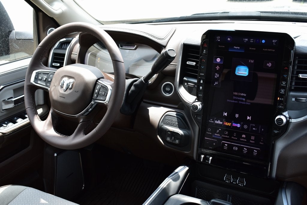 2025 RAM 2500 Laramie Crew Cab 4x4 8' Long Box