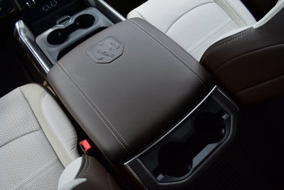 2025 RAM 2500 Laramie Crew Cab 4x4 8' Long Box