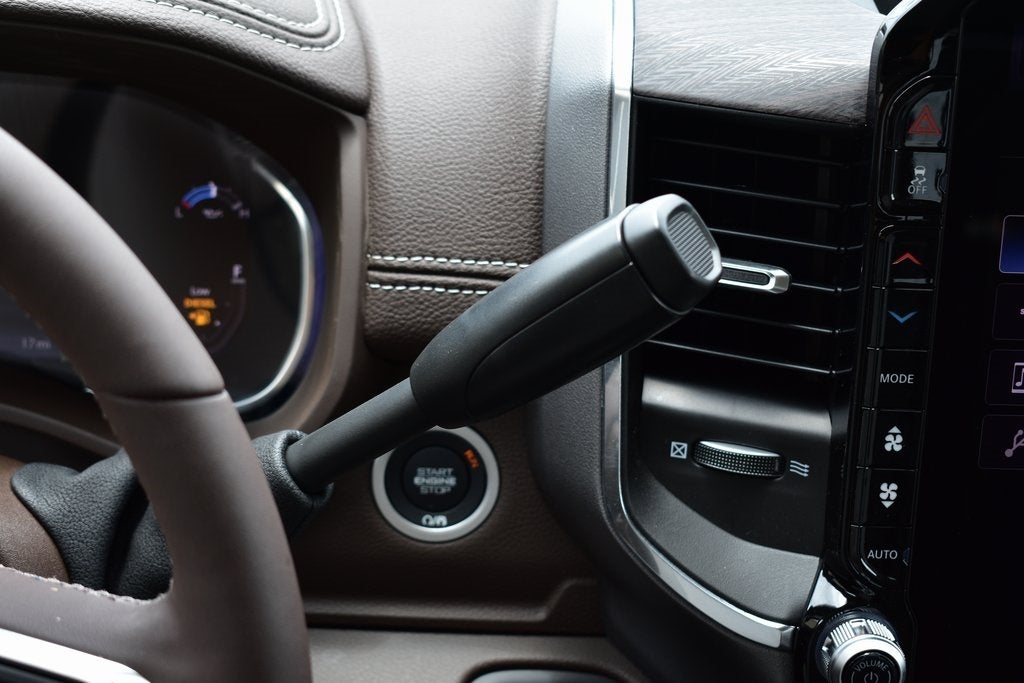 2025 RAM 2500 Laramie Crew Cab 4x4 8' Long Box