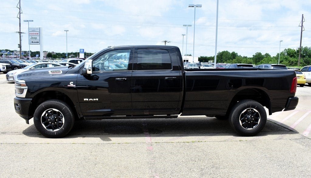 2025 RAM 2500 Laramie Crew Cab 4x4 8' Long Box