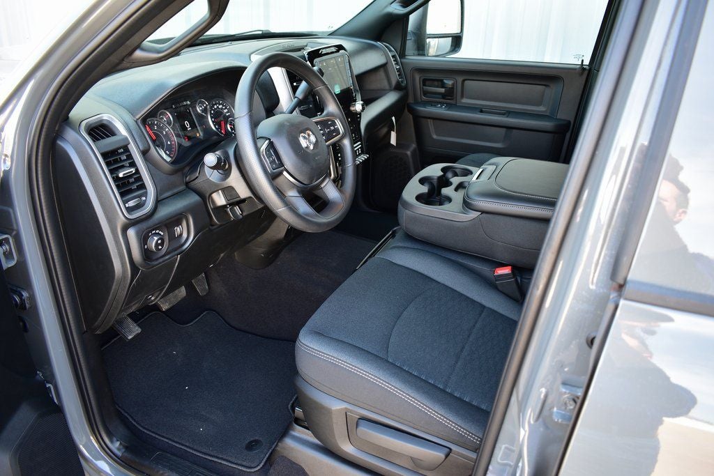 2026 RAM 3500 Tradesman Crew Cab 4x4 Long Box DRW