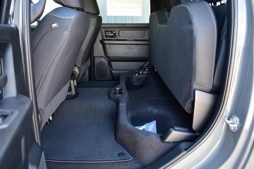 2026 RAM 3500 Tradesman Crew Cab 4x4 Long Box DRW