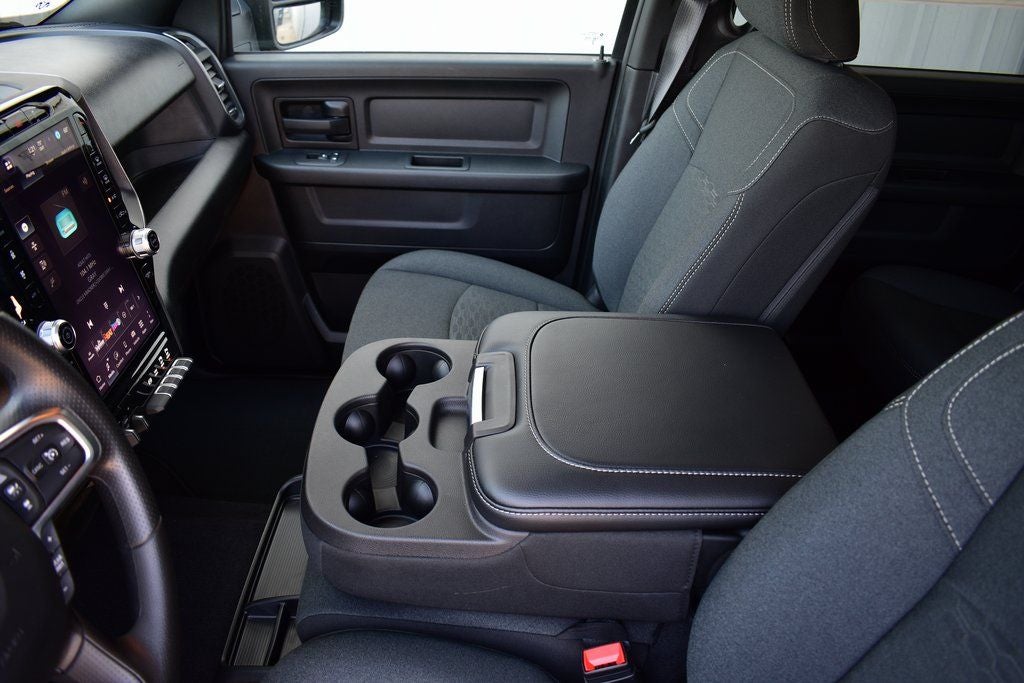 2026 RAM 3500 Tradesman Crew Cab 4x4 Long Box DRW