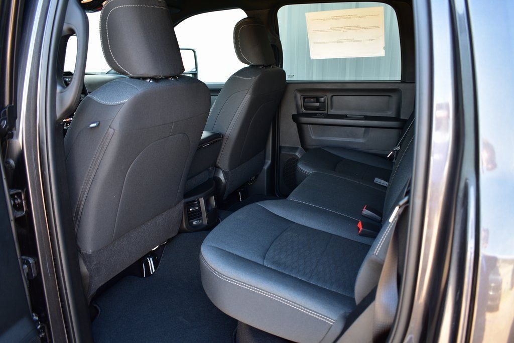 2026 RAM 3500 Tradesman Crew Cab 4x4 Long Box DRW