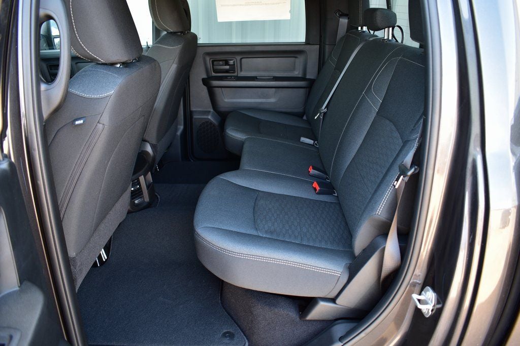 2026 RAM 3500 Tradesman Crew Cab 4x4 Long Box DRW