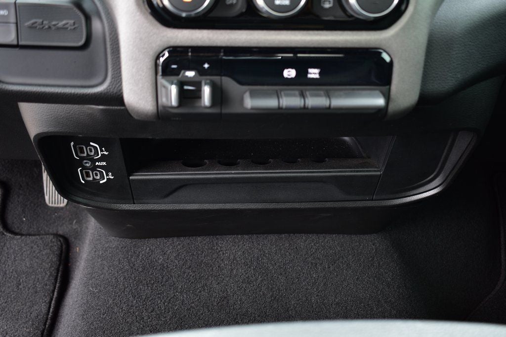 2022 RAM 2500 Tradesman Reg Cab Long Box 4x4