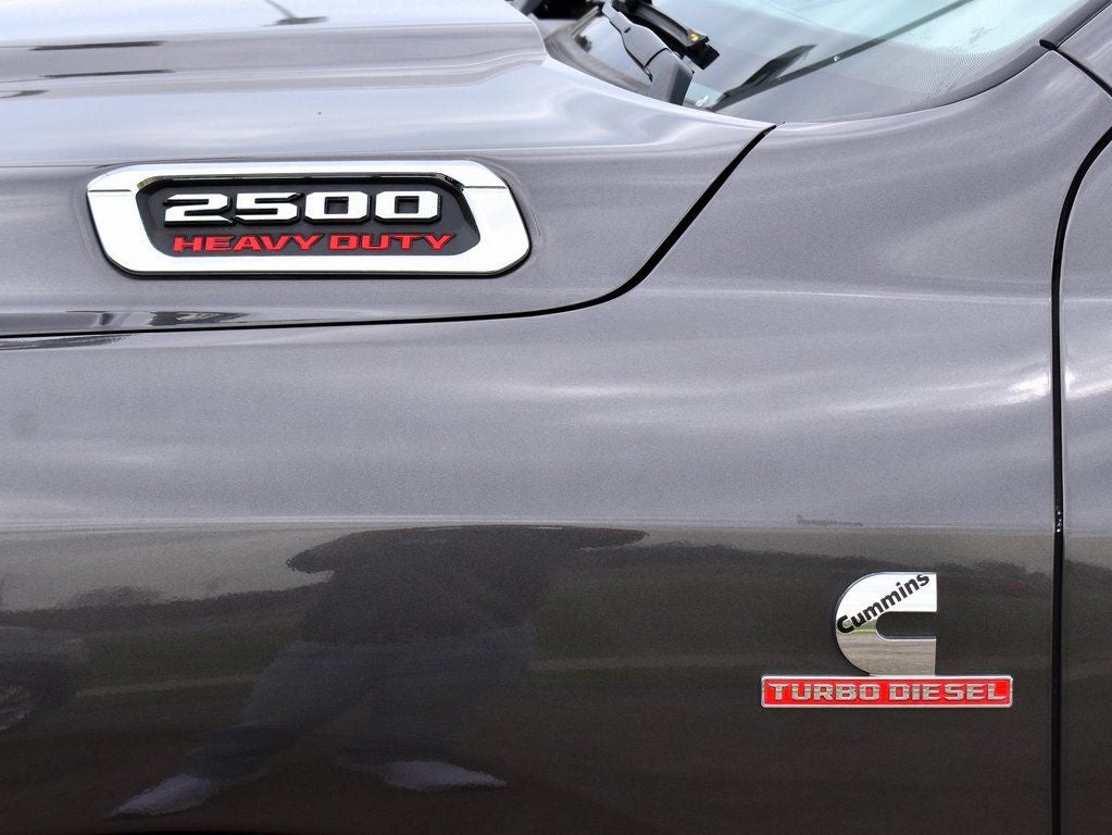 2022 RAM 2500 Tradesman Reg Cab Long Box 4x4