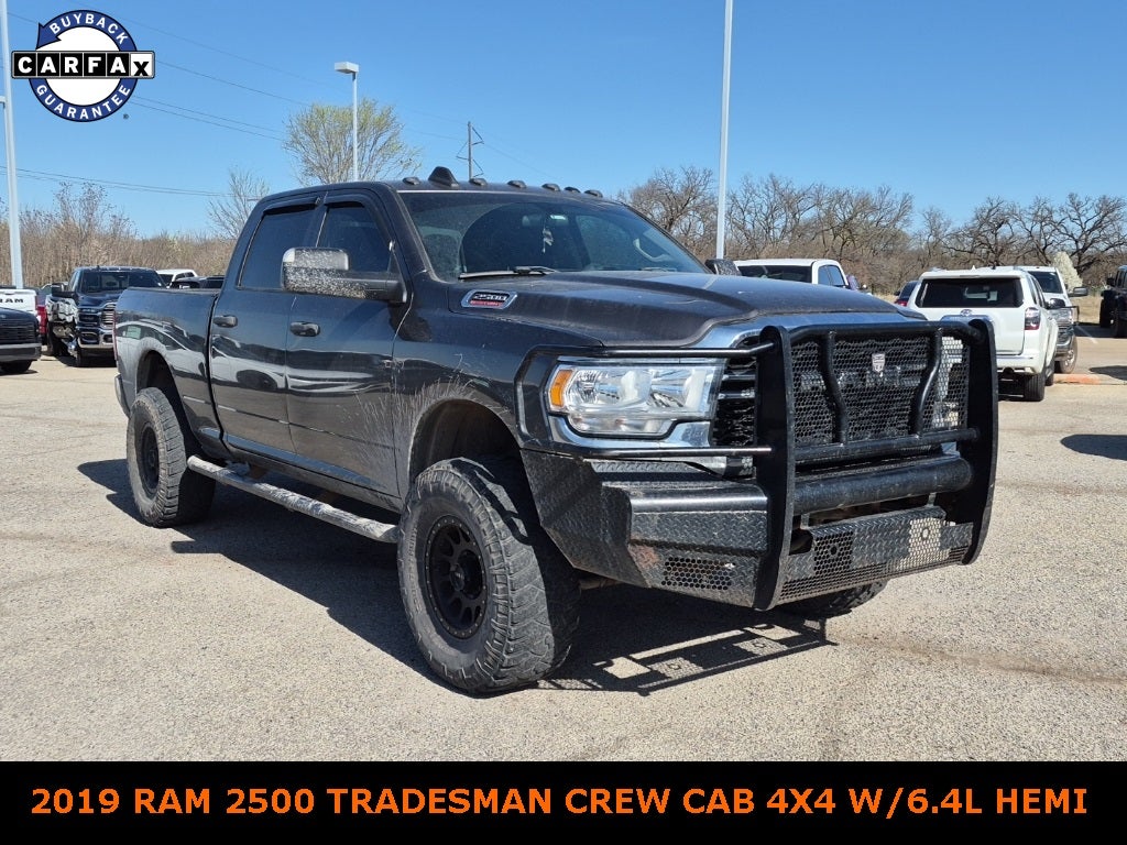 2019 RAM 2500 Tradesman Crew Cab 4x4 w/6.4L Hemi