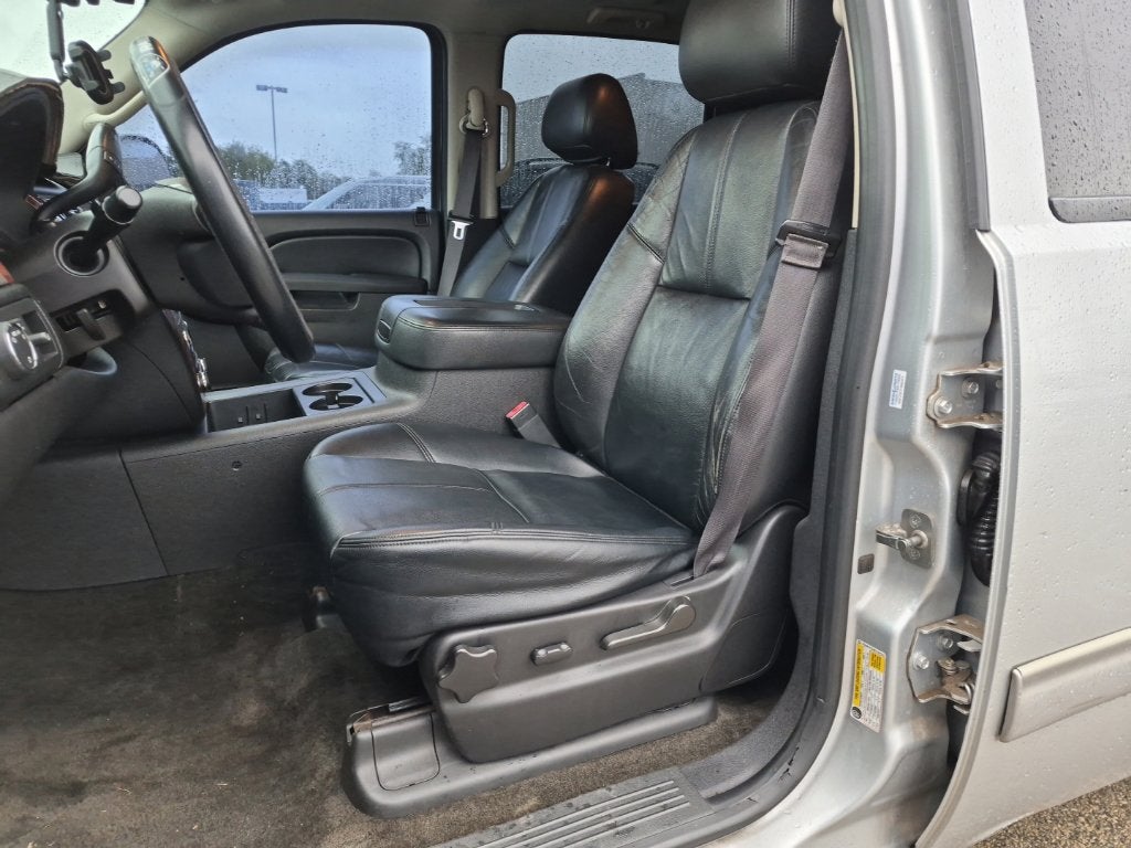 2013 Chevrolet Avalanche 1500 LT