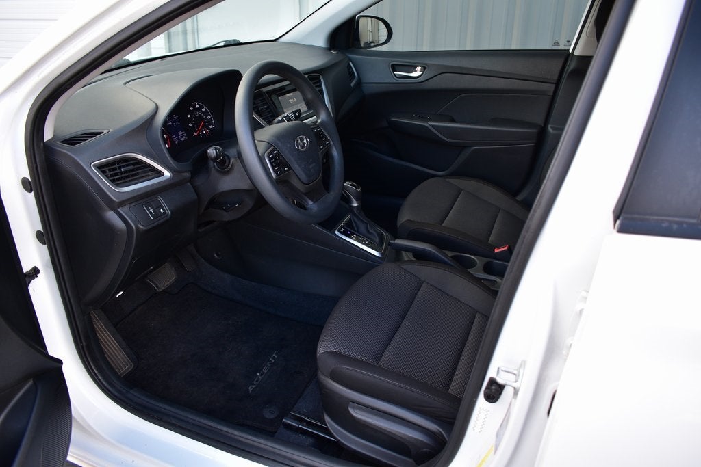 2020 Hyundai Accent SE