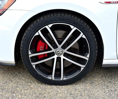 2017 Volkswagen Golf GTI Sport