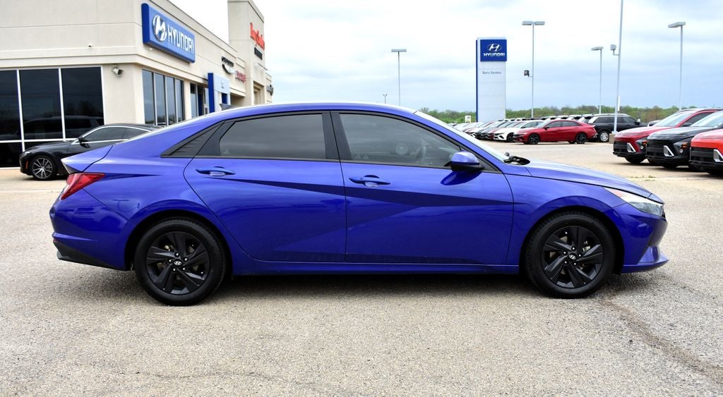 2022 Hyundai Elantra SEL