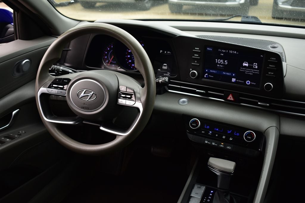 2022 Hyundai Elantra SEL
