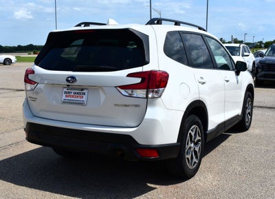 2022 Subaru Forester Premium