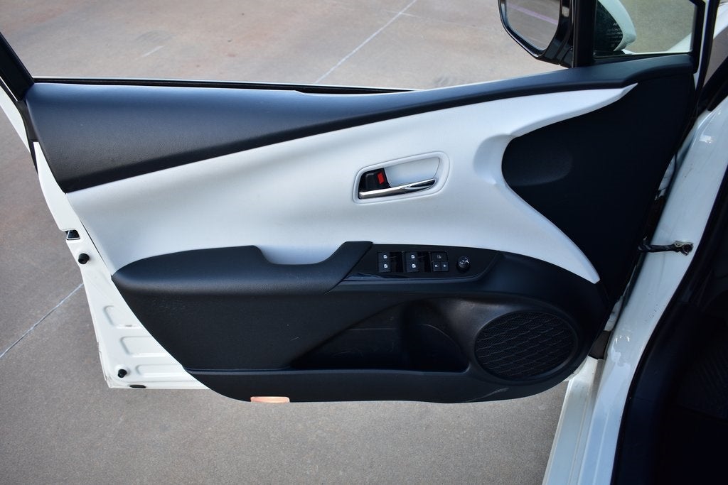 2017 Toyota Prius Four Touring